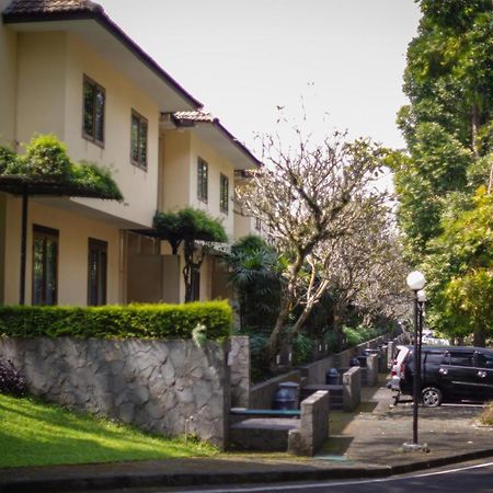 Puri Setiabudhi Bandung Exterior foto